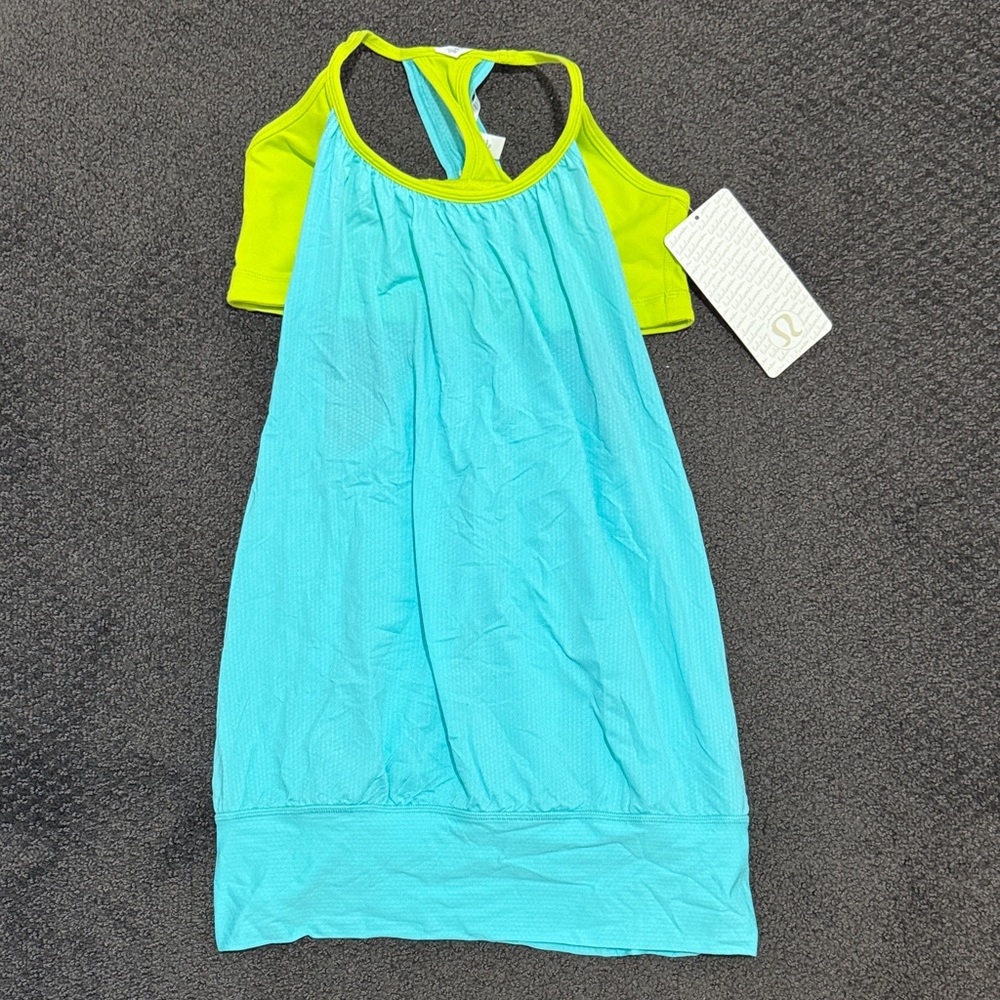 Lululemon No Limits tank sz 8 BNWT blue/lime yellow